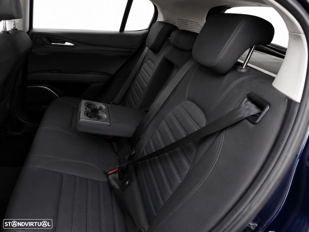 Alfa Romeo Stelvio 2.2 D Sprint AT8 - 5