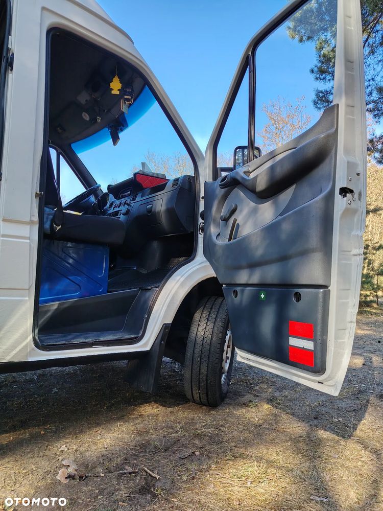 Mercedes-Benz Sprinter - 6