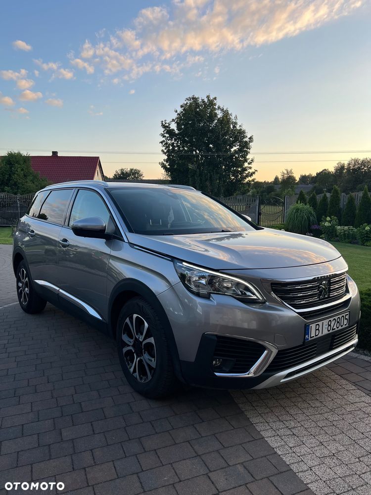 Peugeot 5008 - 5