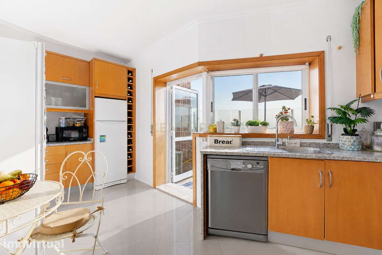Penthouse T2 com Terraço e Vista Mar em Arcozelo - Grande imagem: 4/19