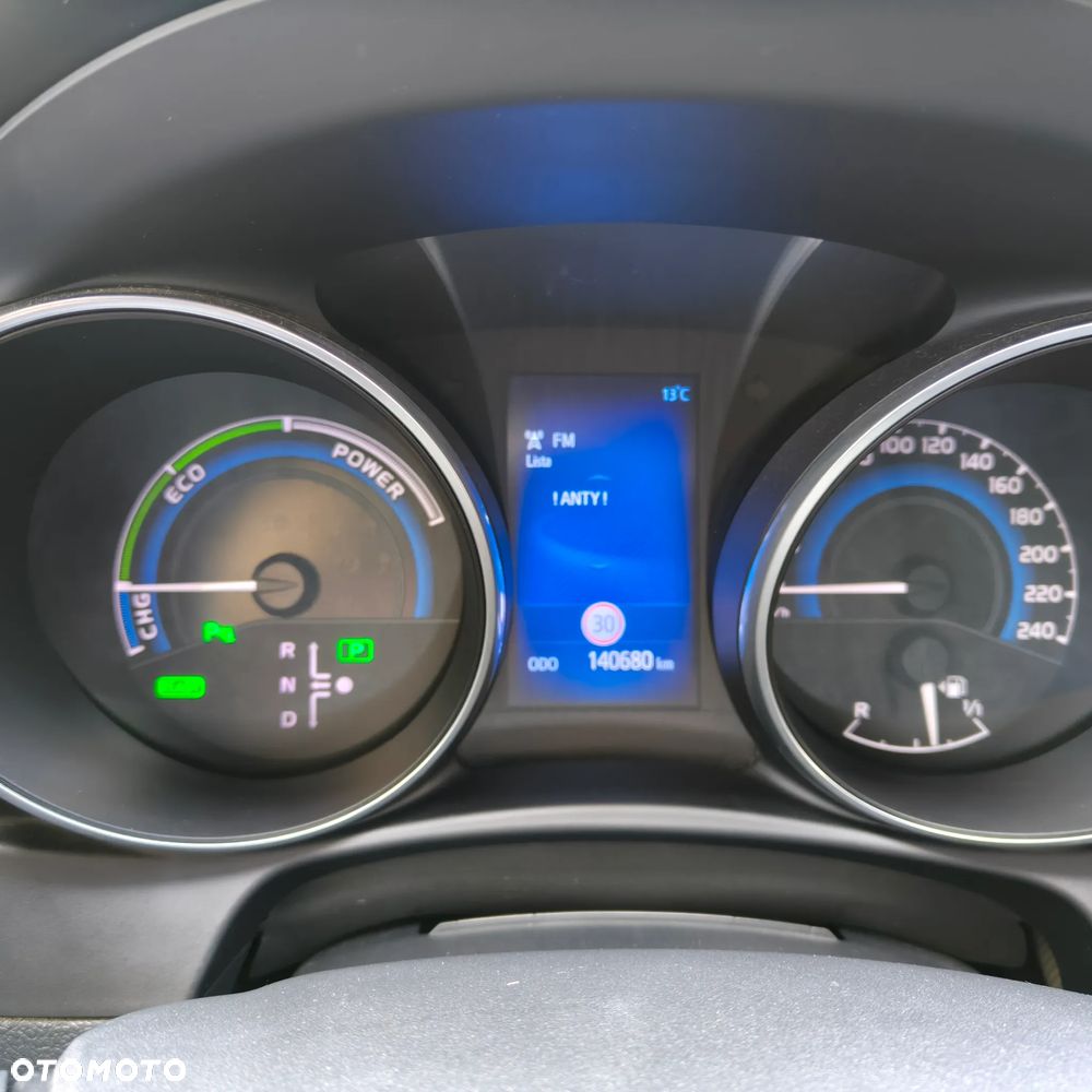 Toyota Auris Hybrid 135 Prestige - 21