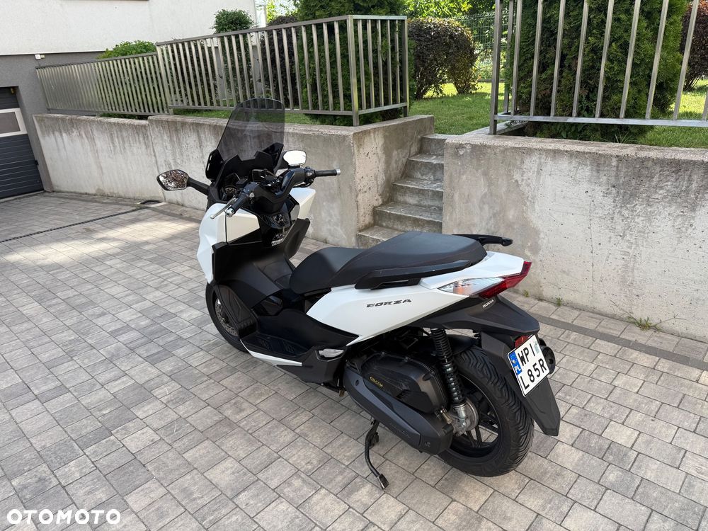 Honda NSS - 17