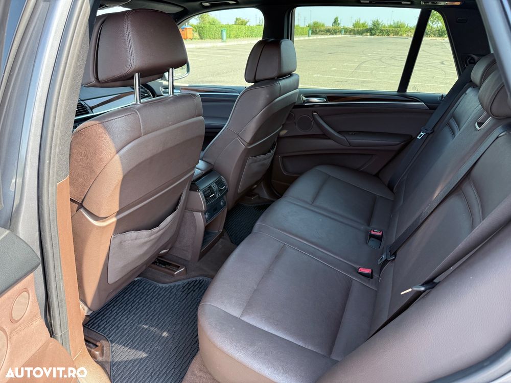 BMW X5 xDrive40d - 11