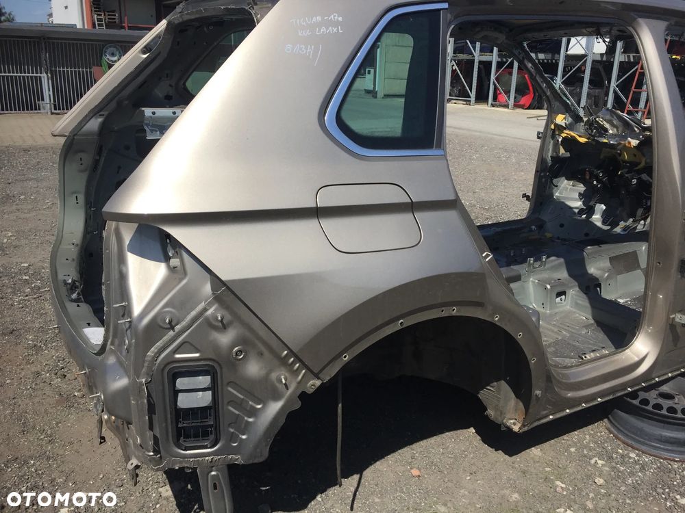 VW TIGUAN 17R ĆWIARTKA PRAWA TYŁ - 1