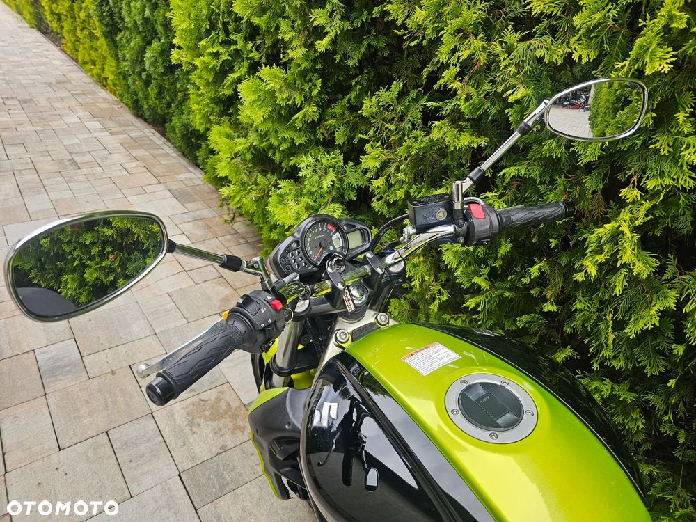 Suzuki Gladius - 11