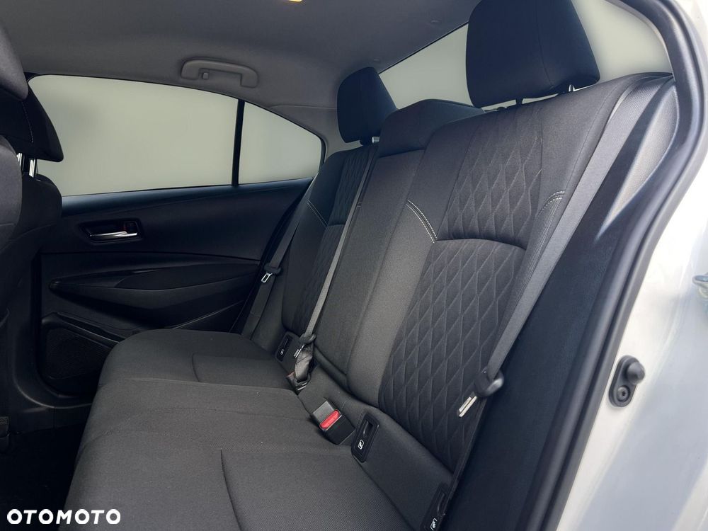 Toyota Corolla 1.8 Hybrid Comfort - 13
