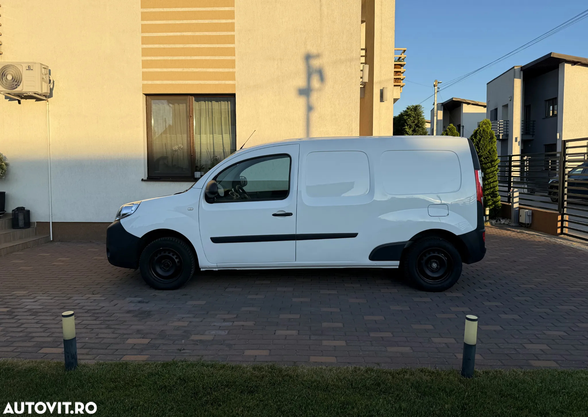 Renault Kangoo BLUE dCi 95 Intens - 4