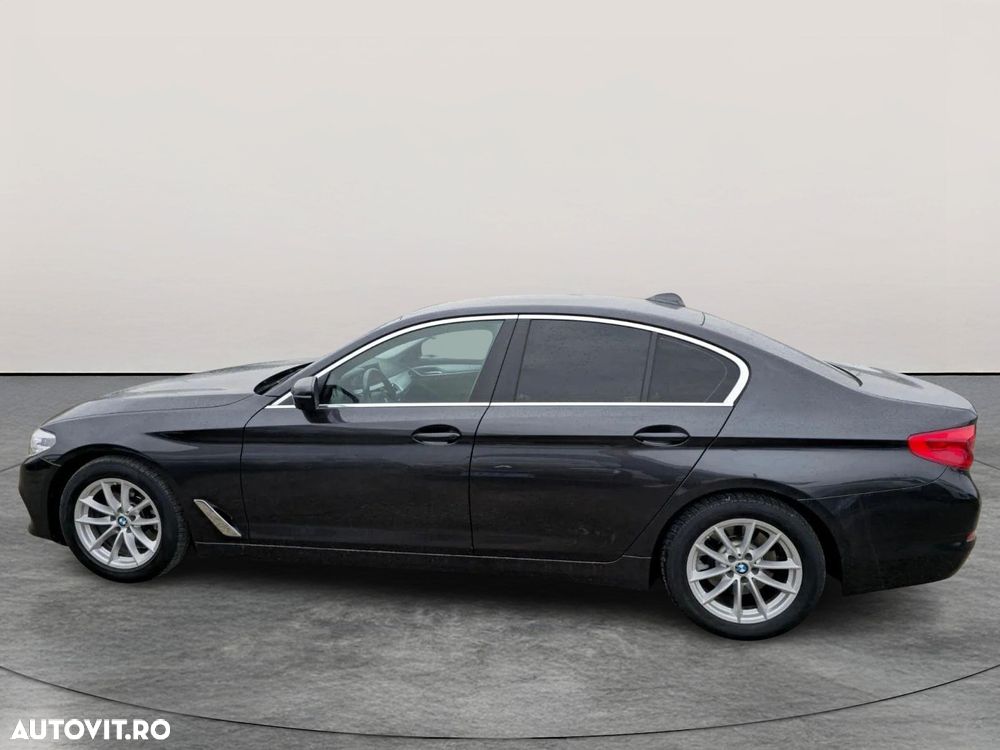 BMW Seria 5 520d AT - 4