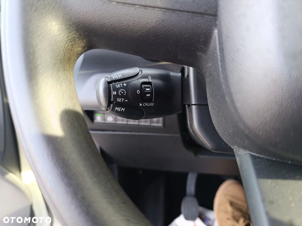 Toyota Proace City Verso 1.5 D-4D Business - 22