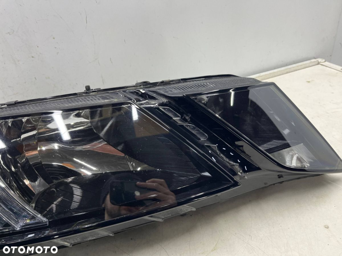 Lampa reflektor Skoda Octavia III LIFT 16-20r. PRAWA przednia H7 DRL LED prawy przód 5e1941016c - 13