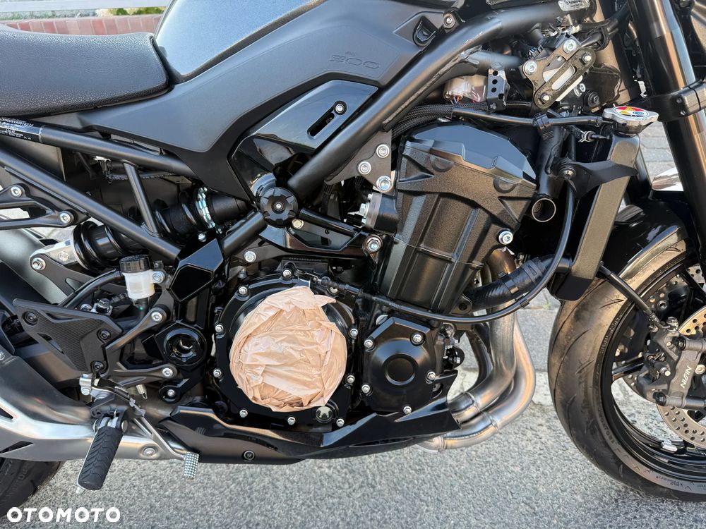 Kawasaki Z 900 - 20