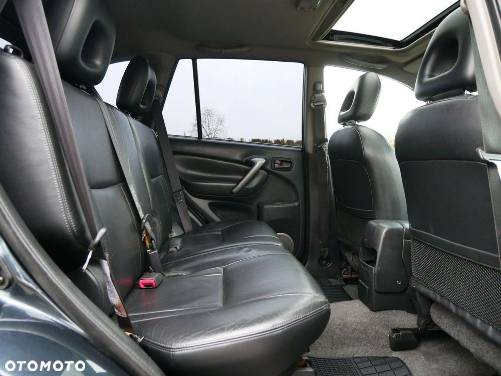 Toyota RAV4 D-4D 4x4 Executive - 26