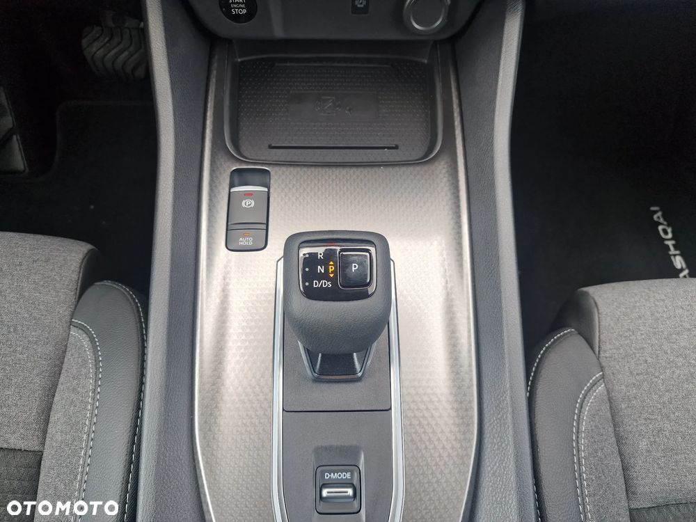 Nissan Qashqai 1.3 DIG-T MHEV N-Connecta Xtronic - 12