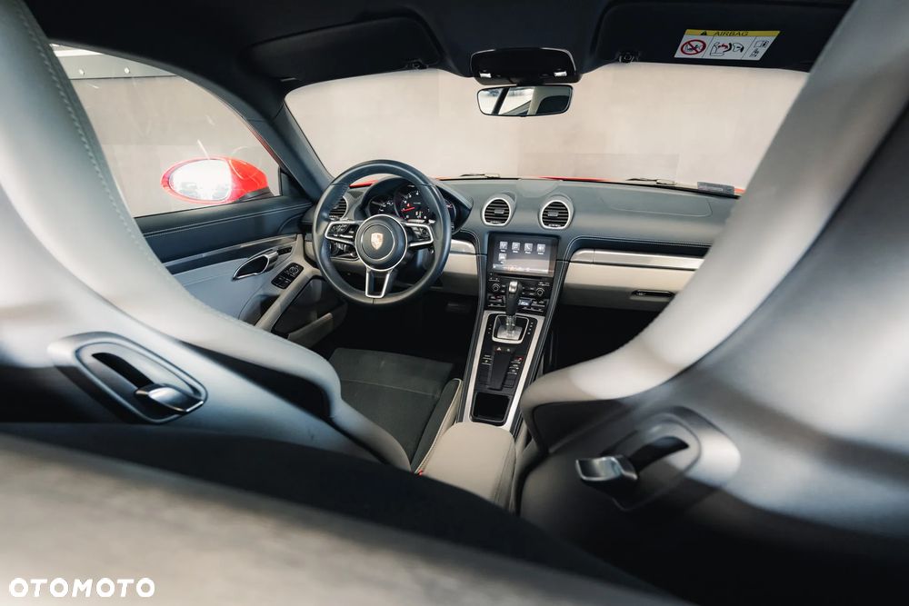 Porsche 718 Cayman PDK - 17
