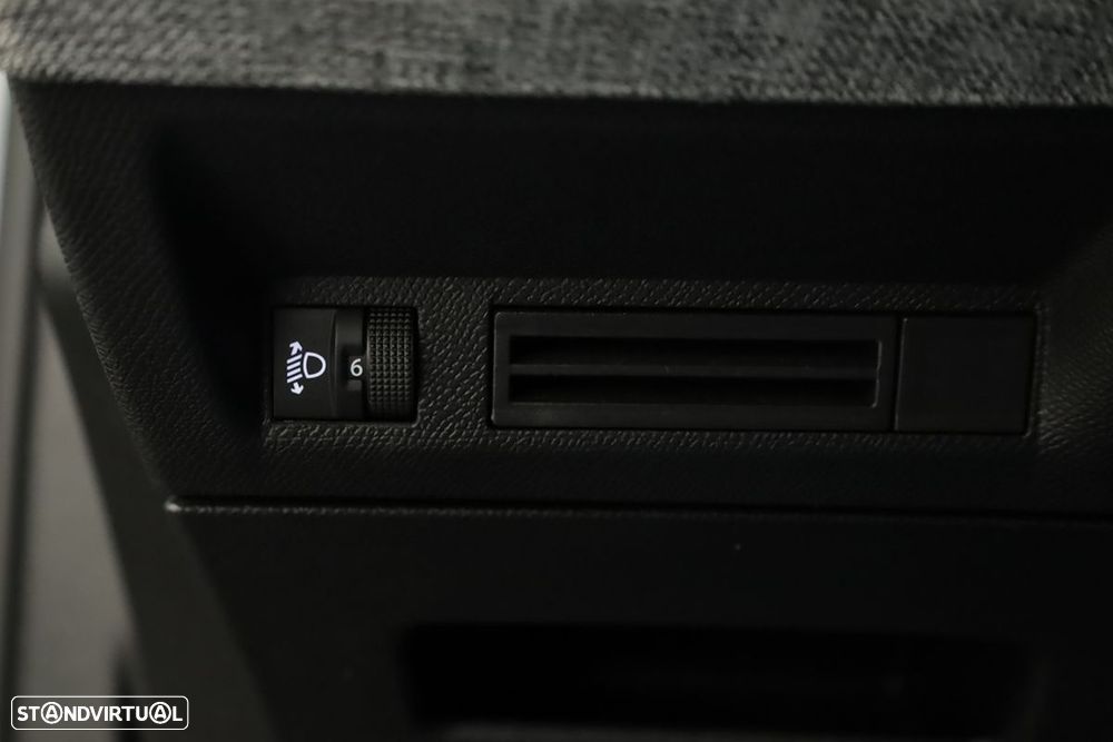 Peugeot 5008 1.2 Hybrid Allure e-DCS6 - 18