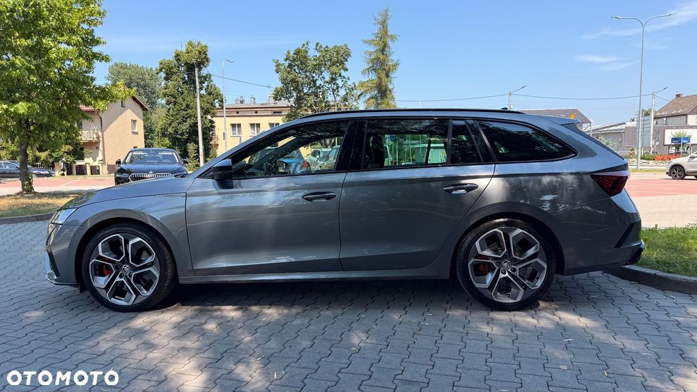 Skoda Octavia 2.0 TSI RS DSG - 9