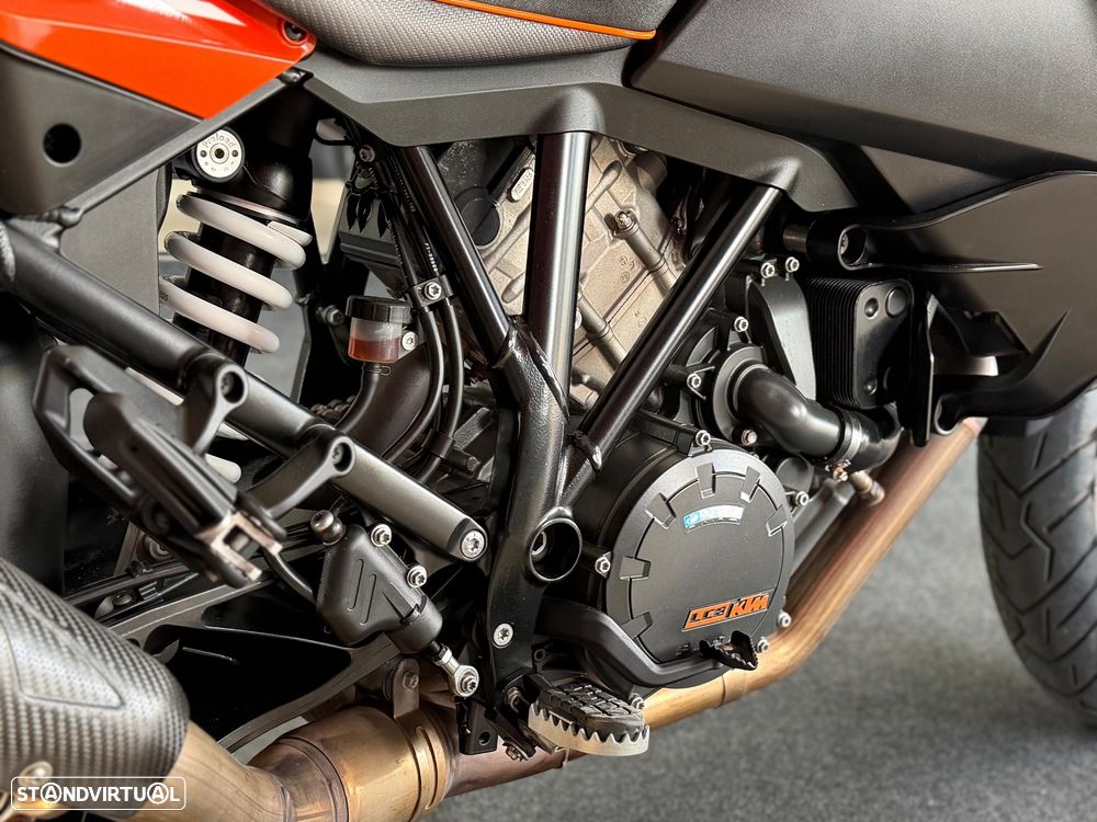 KTM 1090 Adventure - 2