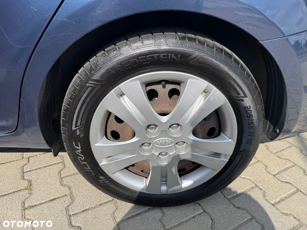 Kia Ceed - 23
