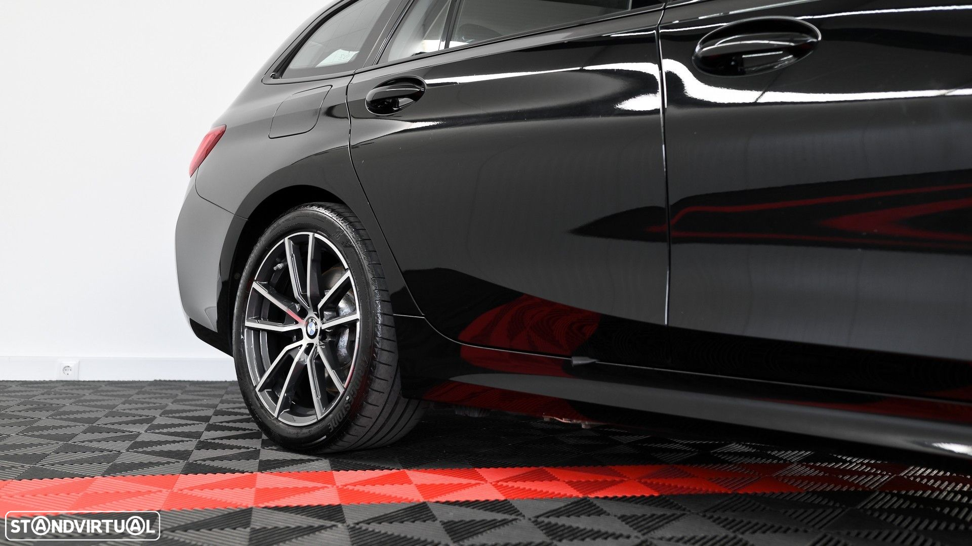 BMW 330 e Touring Line Sport Auto - 11