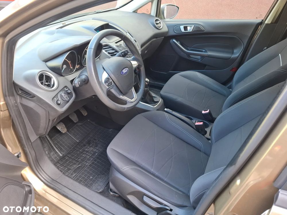 Ford Fiesta 1.5 TDCi Celebration - 16