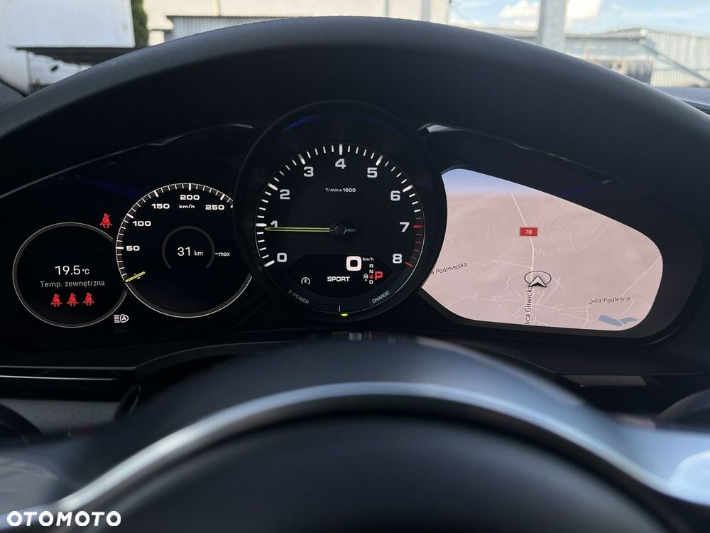 Porsche Cayenne E-Hybrid - 18