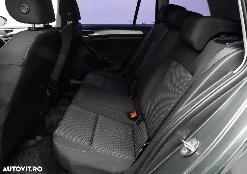 Volkswagen Golf 1.6 TDI BMT Comfortline - 16