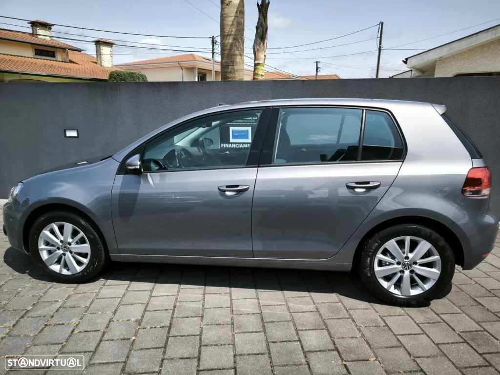 VW Golf 1.6 TDi Confortline DSG - 11