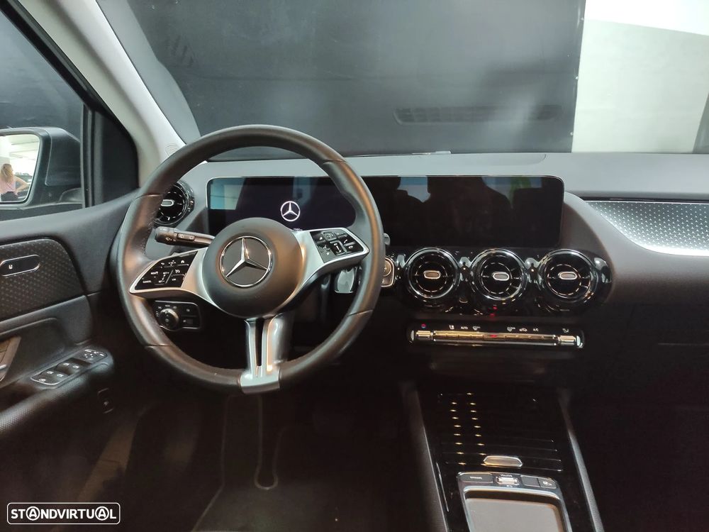 Mercedes-Benz B 180 d - 6