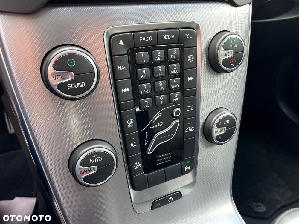 Volvo V40 D2 Inscription - 21