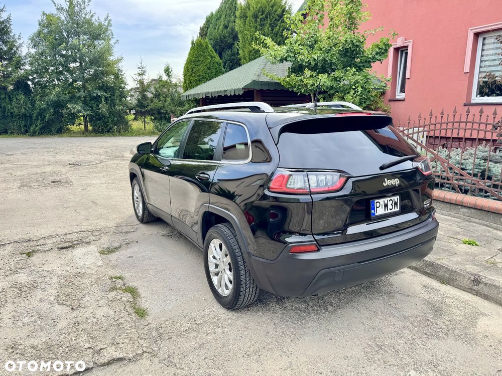 Jeep Cherokee - 8