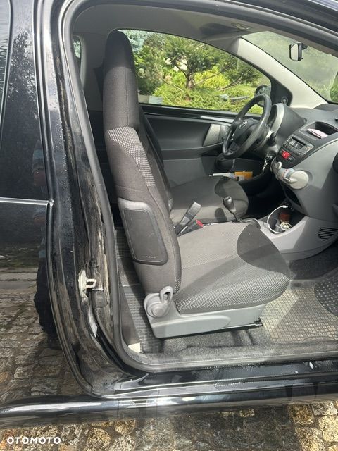 Toyota Aygo 1.0 VVT-i Sol EU5 - 18