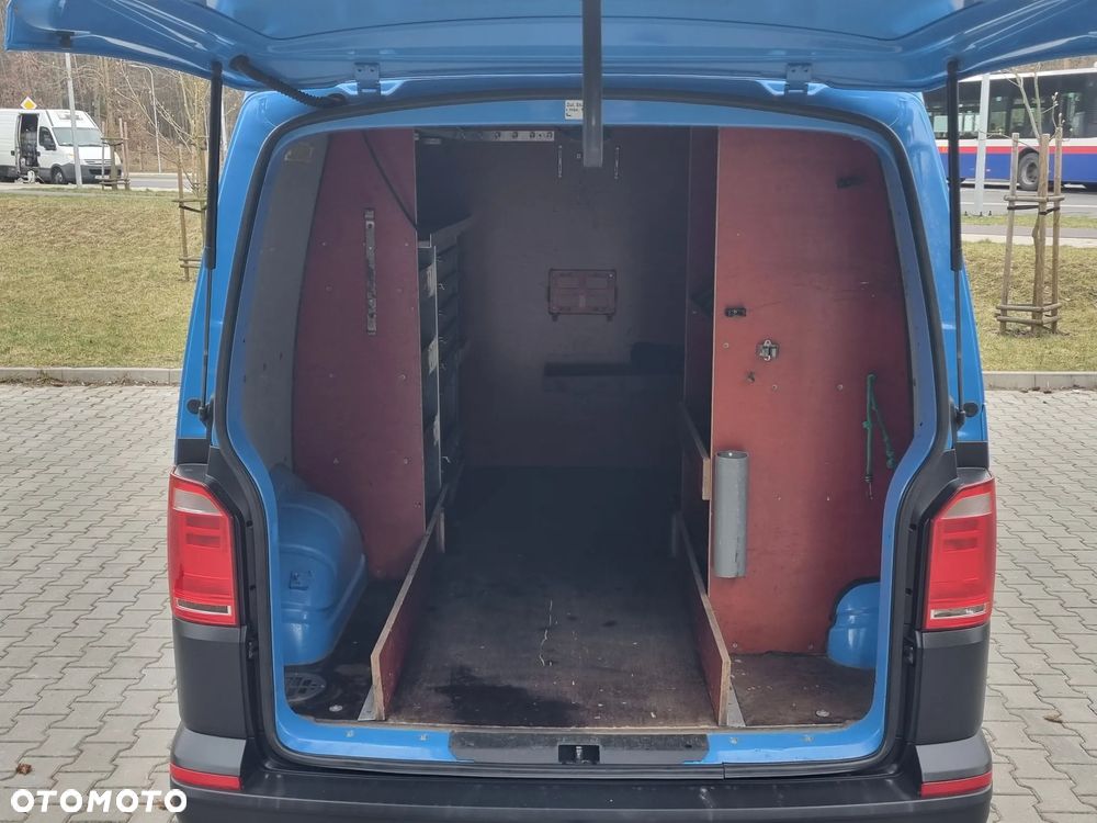 Volkswagen Transporter - 8
