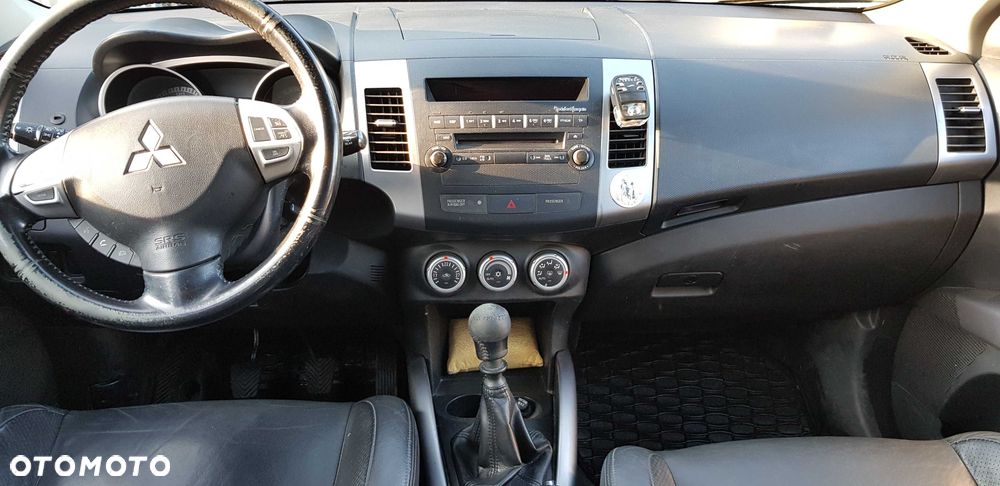 Mitsubishi Outlander 2007 photo 4