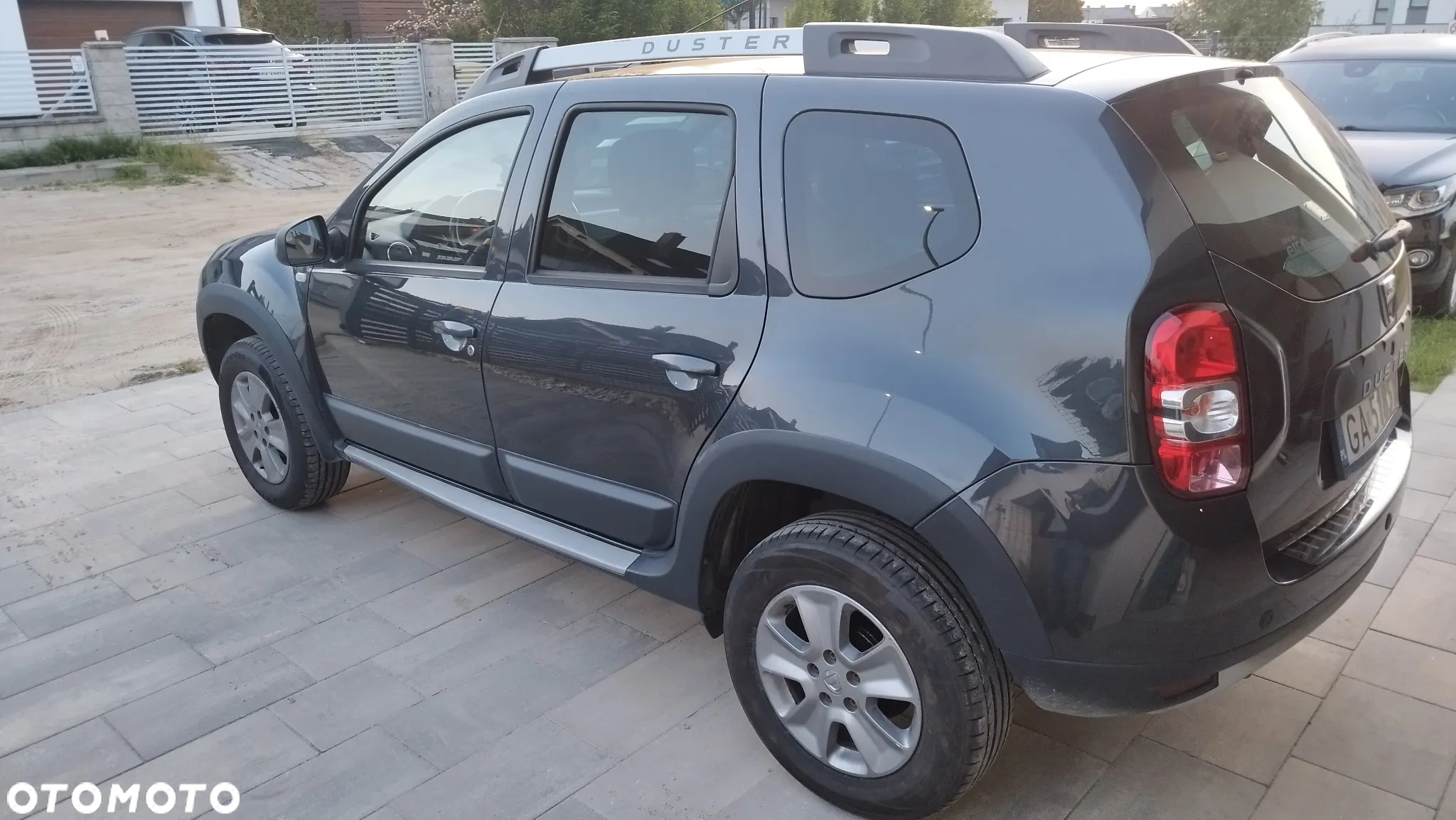 Dacia Duster 1.6 SCe Urban Explorer S&S - 8