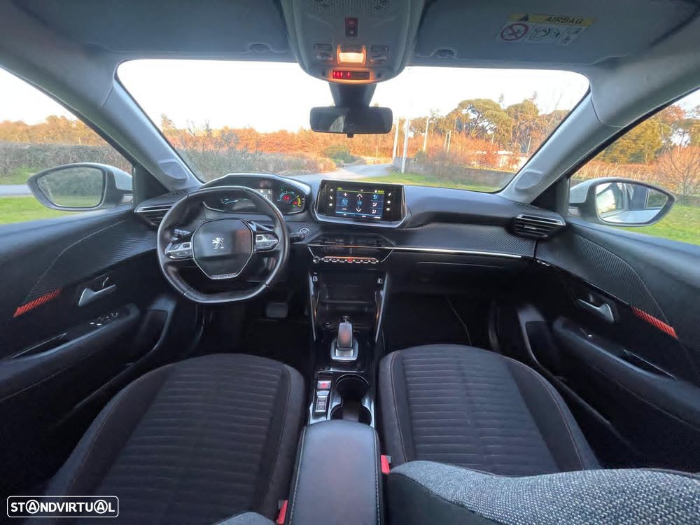 Peugeot e-208 Style - 16