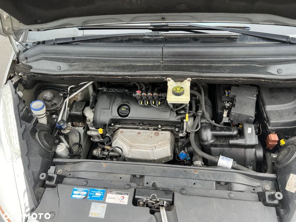 Citroën C4 Picasso 1.6 VTi Impress - 8