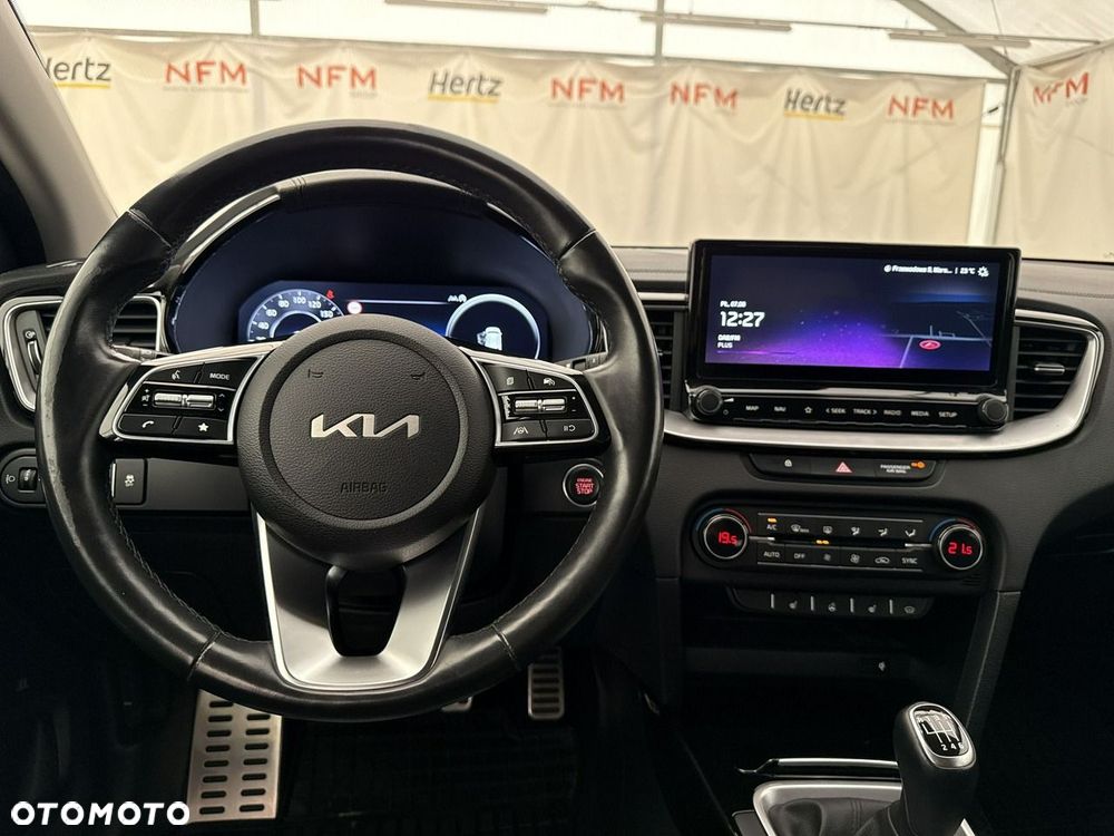 Kia Ceed - 15