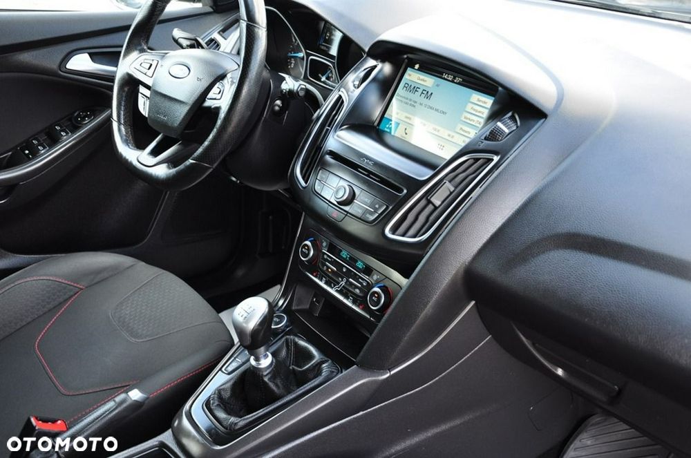 Ford Focus - 27