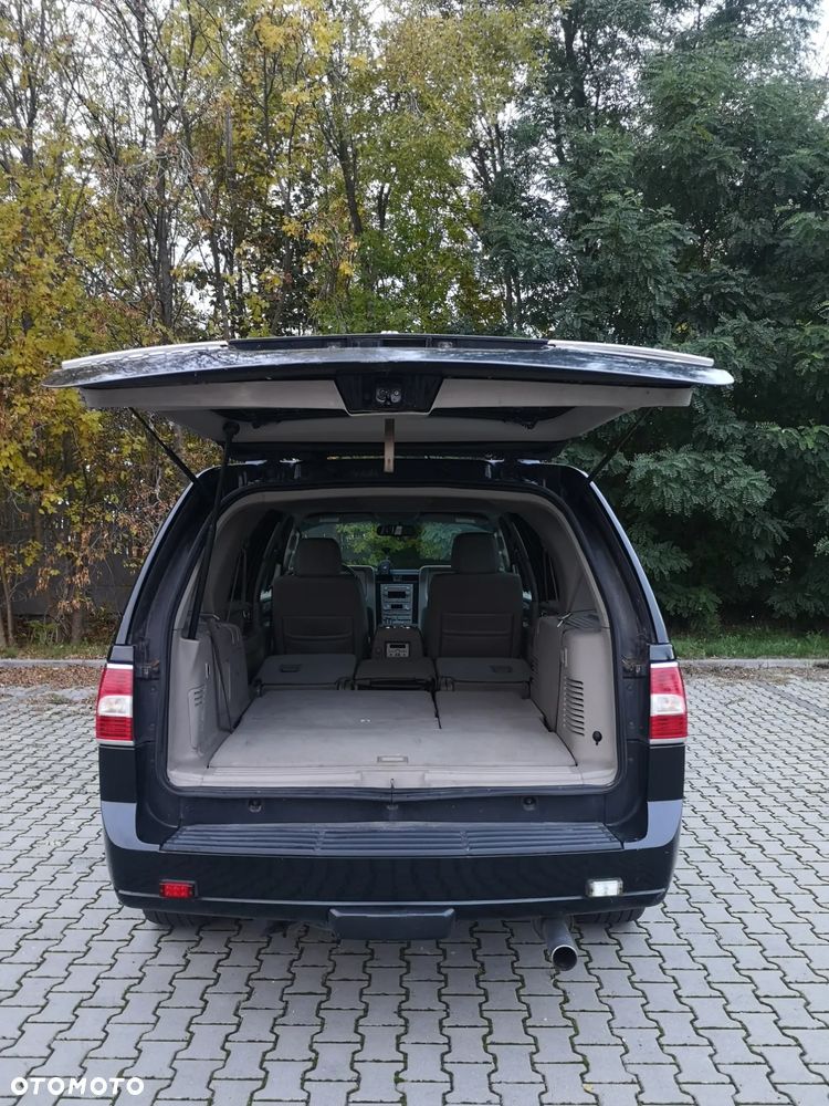 Lincoln Navigator 5.4 4x4 - 8