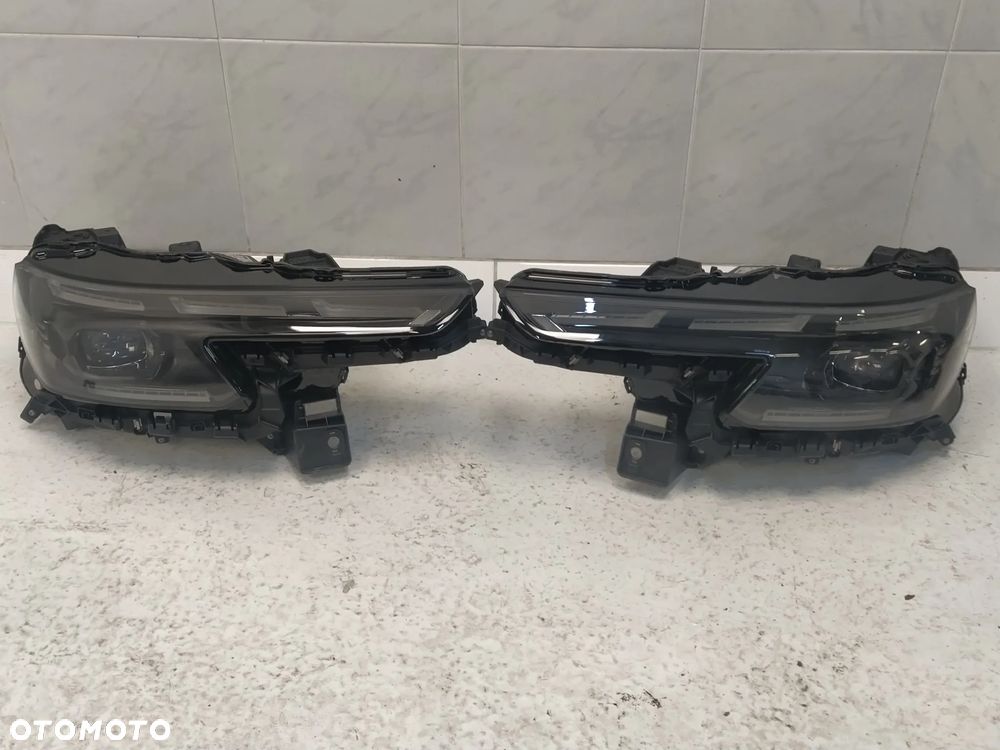 ALFA ROMEO JUNIOR MILANO LAMPA LAMPY REFLEKTOR REFLEKTORY PRZÓD LEWA PRAWA HIGH LED PRZETWORNICE ŚRODEK SZCZOTKOWANA SATYNA NAPIS KOMPLETNE NOWE ORYGINAŁ - 2