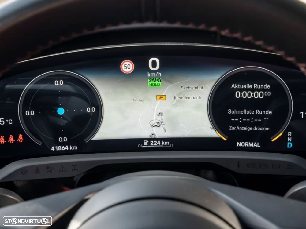 Porsche Taycan Sport Turismo - 11