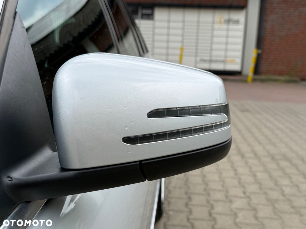 Mercedes-Benz Klasa C 180 Kompressor Automatik BlueEFFICIENCY Avantgarde - 9