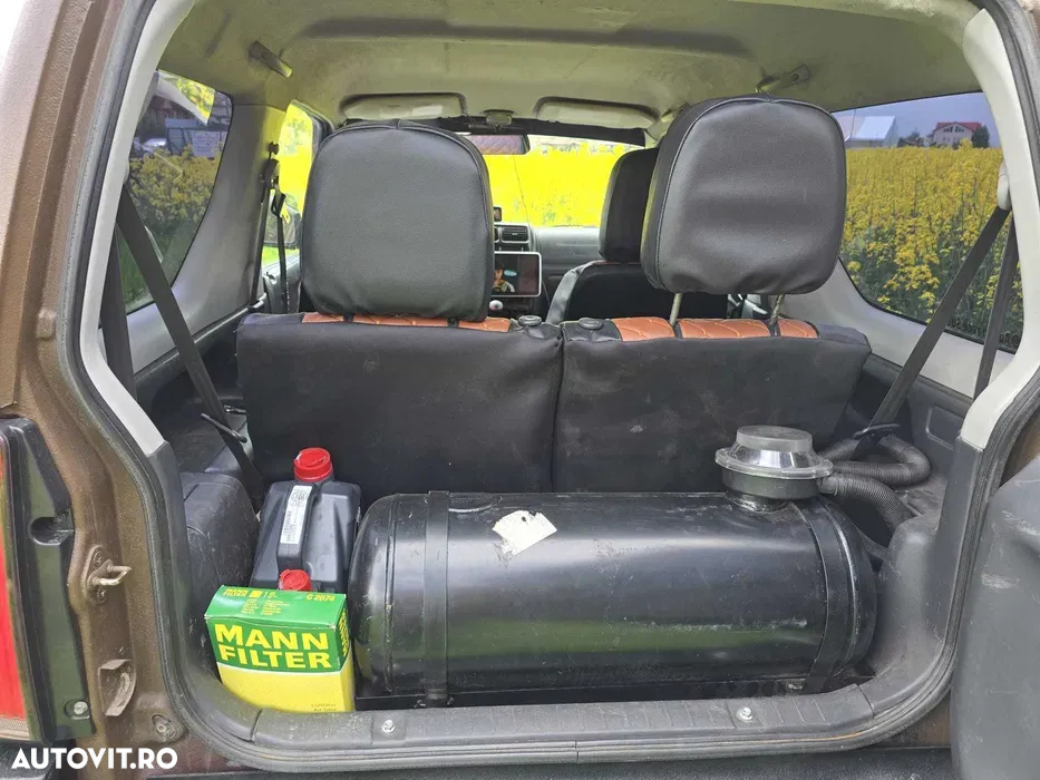 Suzuki Jimny - 8