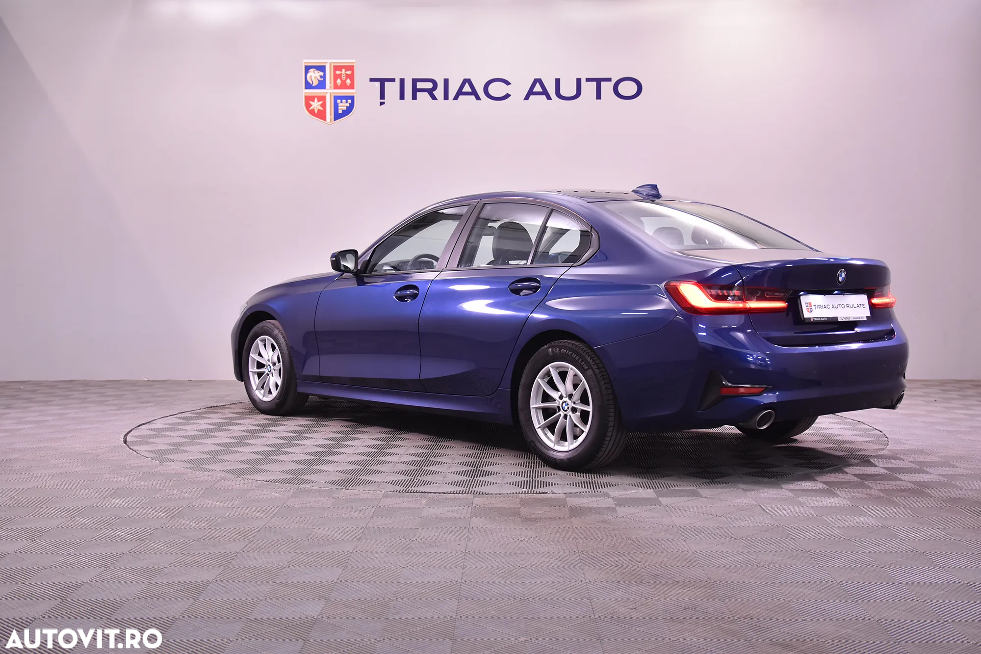 BMW Seria 3 320i AT - 3