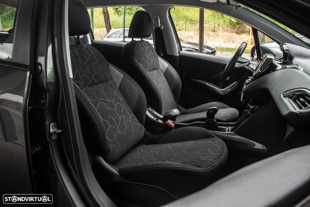 Peugeot 2008 1.2 PureTech Active - 24