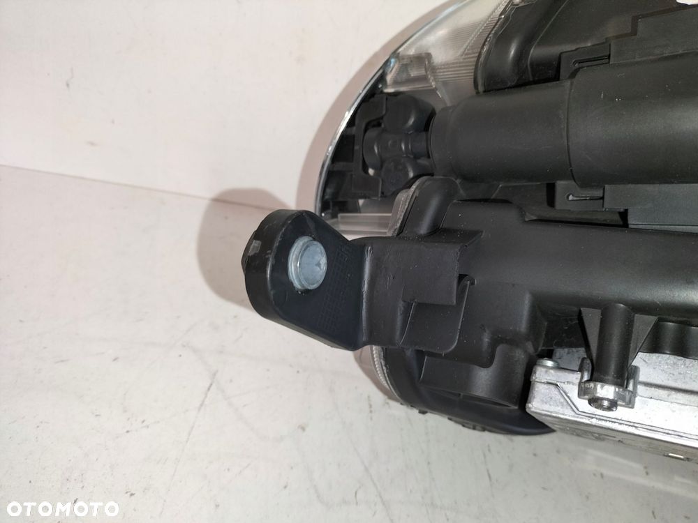 lampa przednia reflektor prawa fiat 500 07-15 xenon - 6
