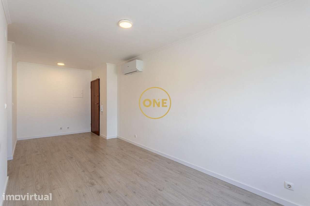 Apartamento T2 | Remodelação a estrear | Vista panorâmica | Loures - Grande imagem: 2/23