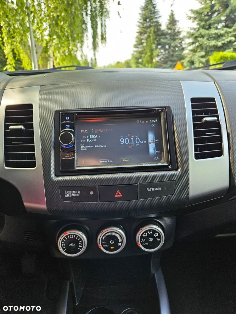 Mitsubishi Outlander - 38