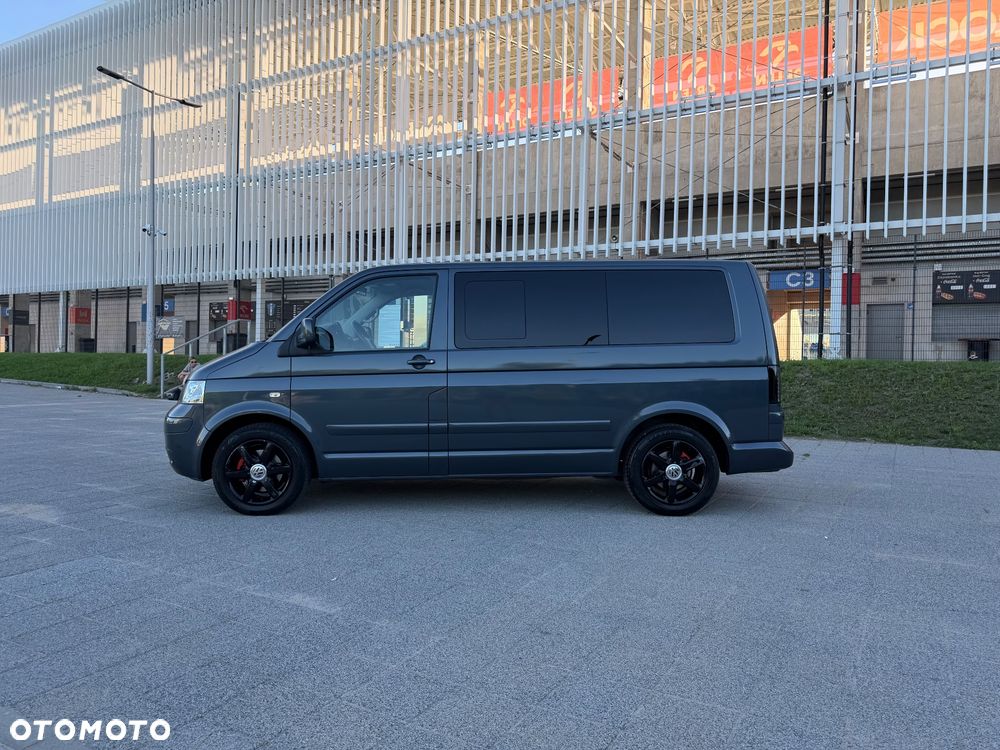 Volkswagen Multivan - 5