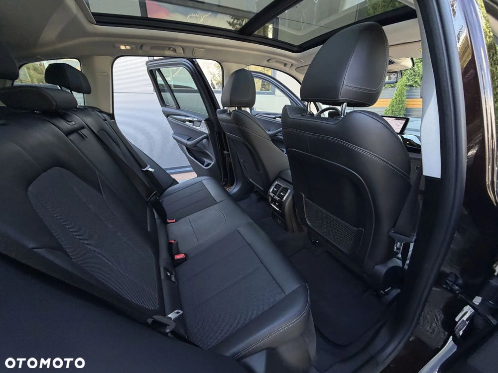 BMW X3 xDrive30i GPF xLine - 16